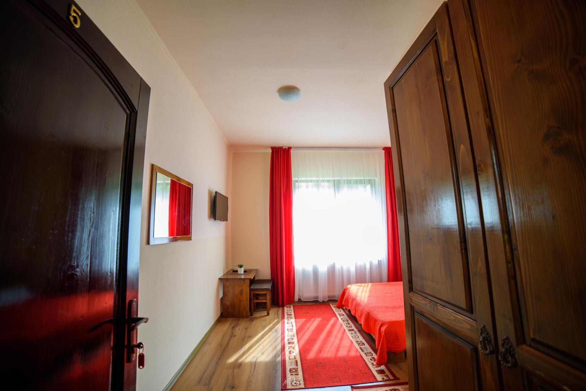 Casa Alina Villa Arieşeni Buitenkant foto